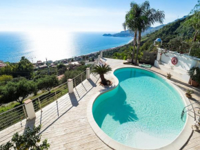 Villa with panoramic sea view pool a few km from Taormina Letojanni